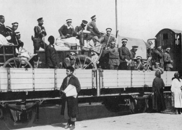 Bulgarian troops leaving Sofia