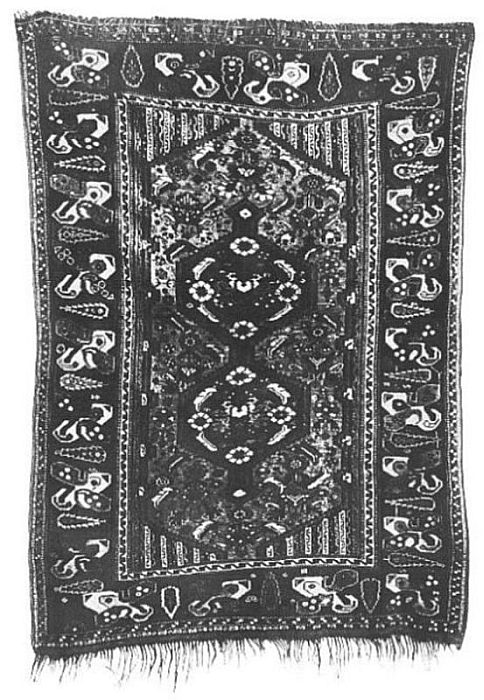 SHIRAZ RUG.